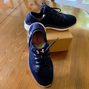 UNDER ARMOUR Women’s Charged Impulse Sneakers, Navy- size 9